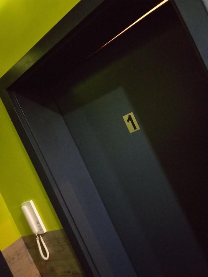 Modern Hoteliving Gießen Buitenkant foto